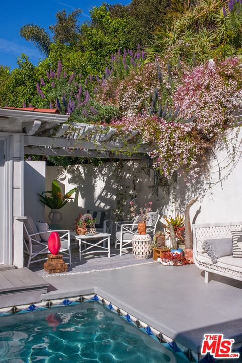 2331 Outpost Dr