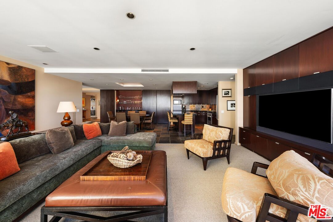 2220 Avenue Of The Stars Unit: 2304-2305