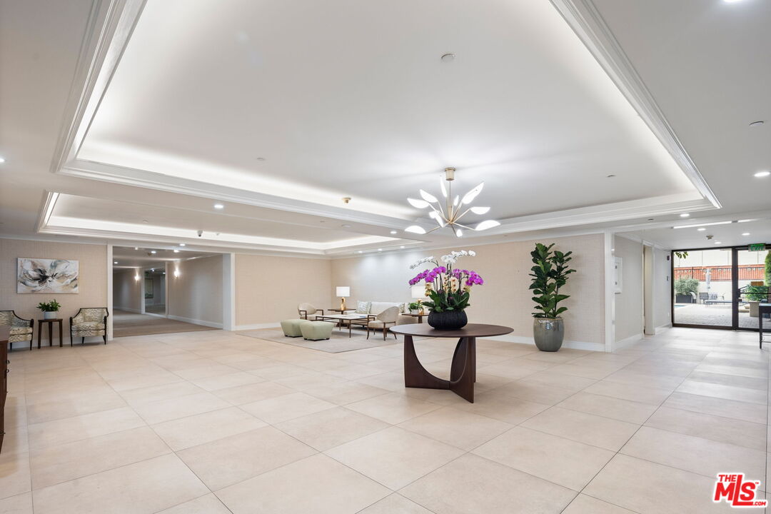 300 N Swall Dr Unit: 354