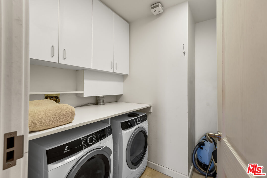 10490 Wilshire Blvd Unit: 604