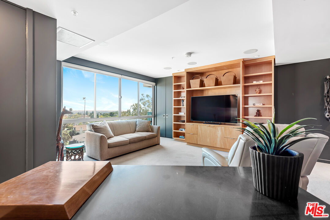 10490 Wilshire Blvd Unit: 604