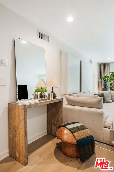 1230 Horn Ave Unit: 412