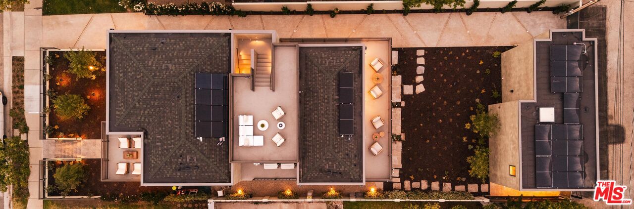 2114 Pier Ave