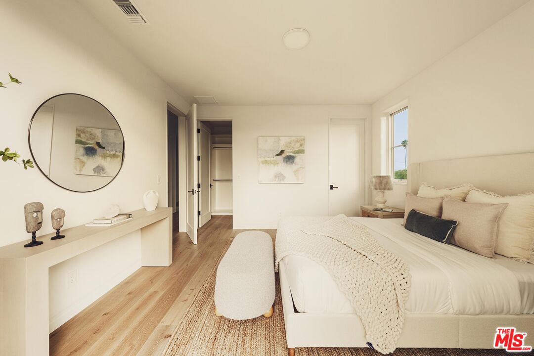 2114 Pier Ave
