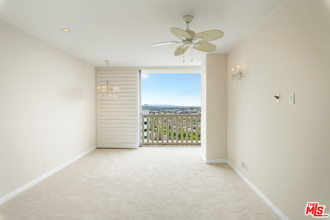 9255 Doheny Rd Unit: 1104