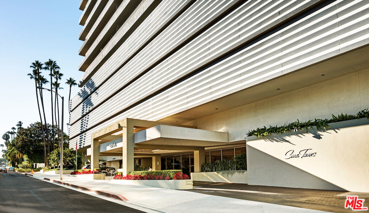 9255 Doheny Rd Unit: 1104