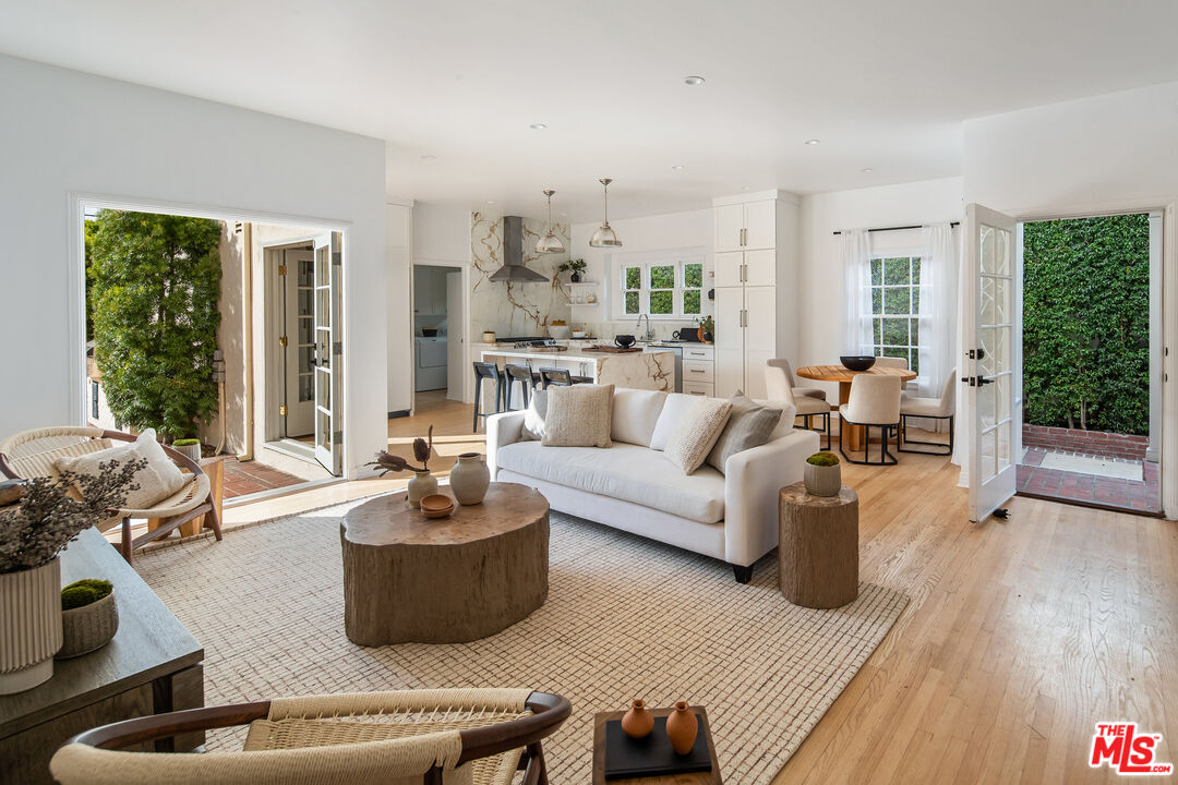 625 N Sierra Dr