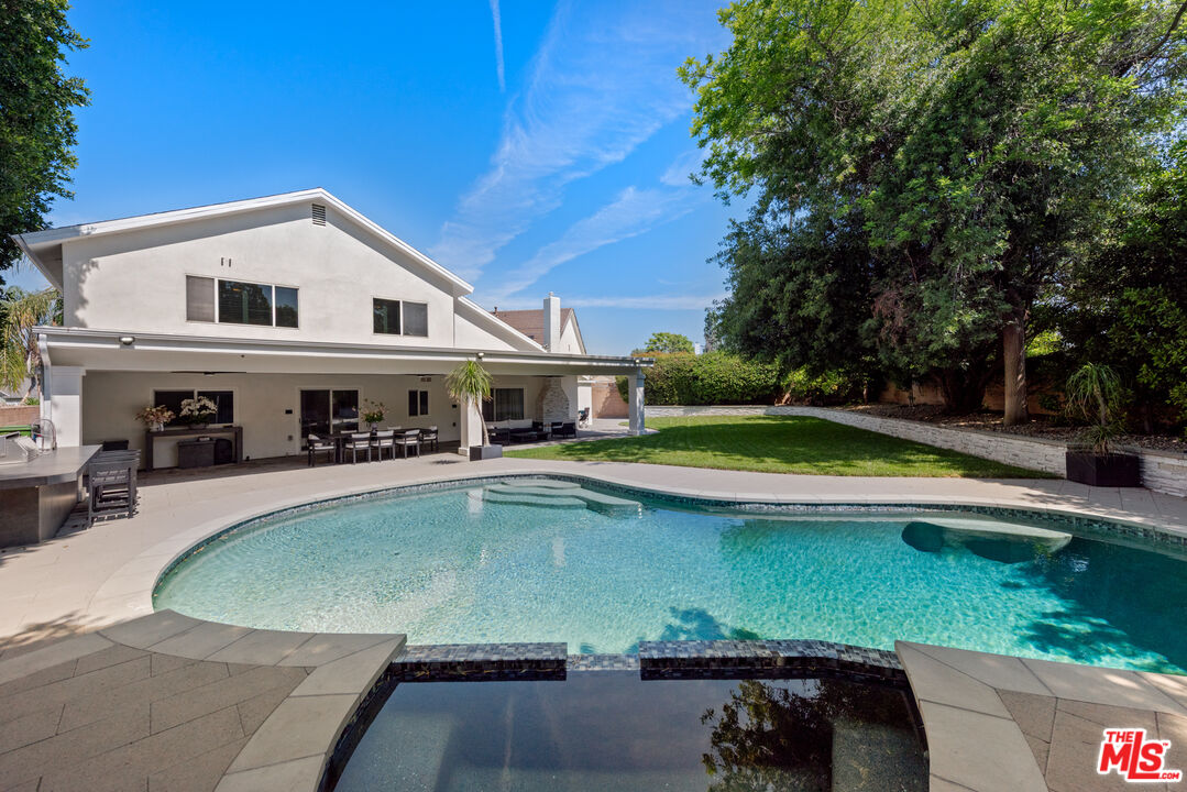 8730 Sari Ave