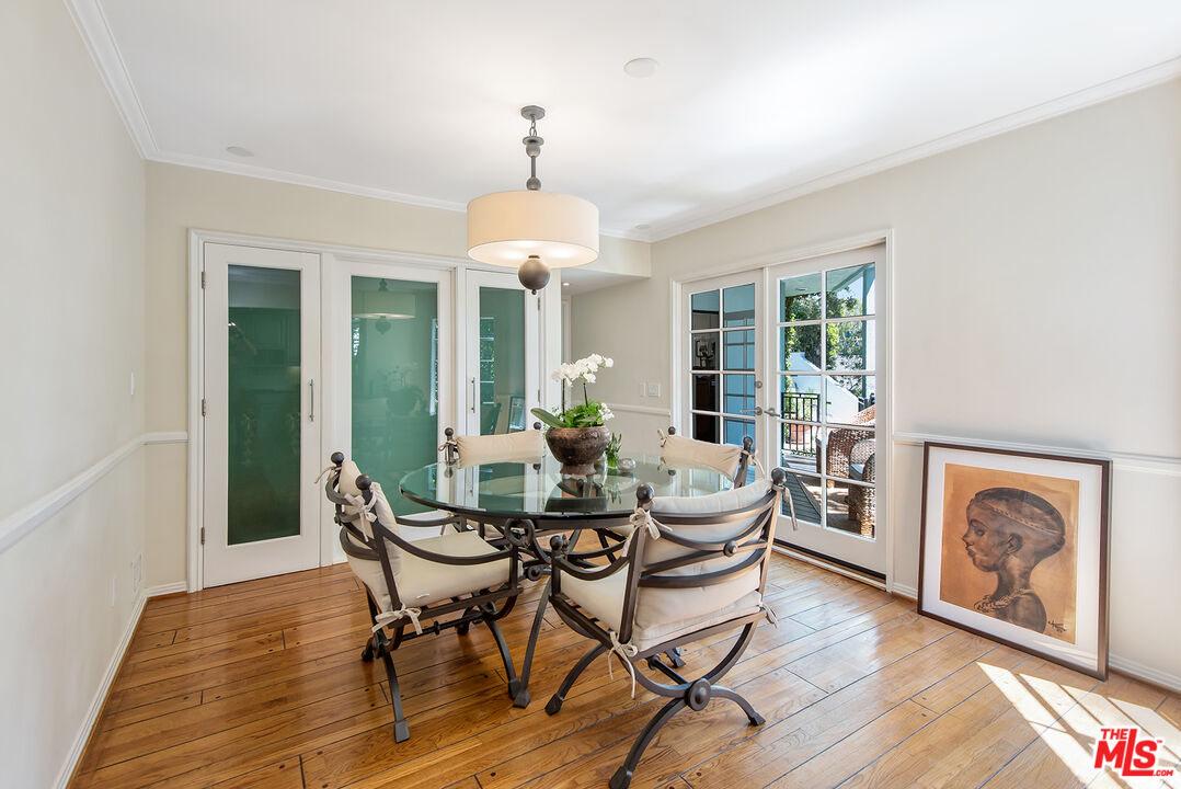 1151 Sunset Vale Ave