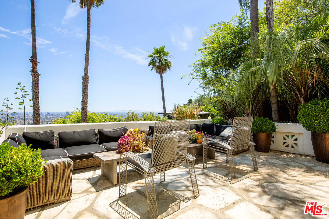 2249 Mountain Oak Dr