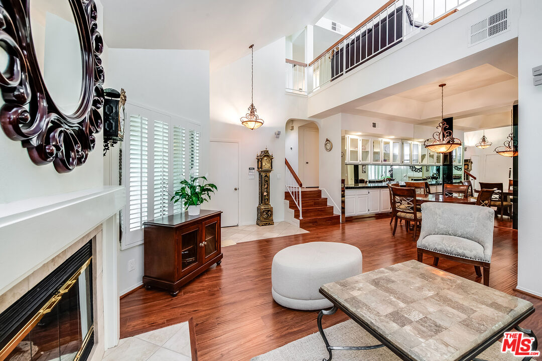 18731 Hatteras St Unit: 26
