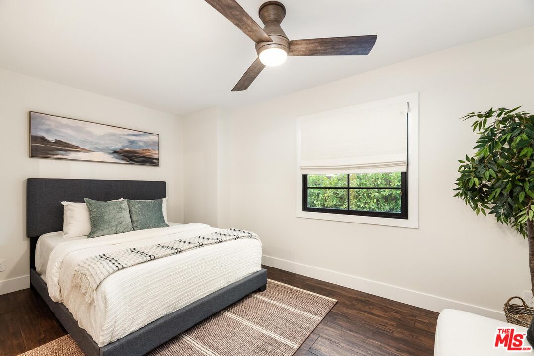 1225 S Cloverdale Ave