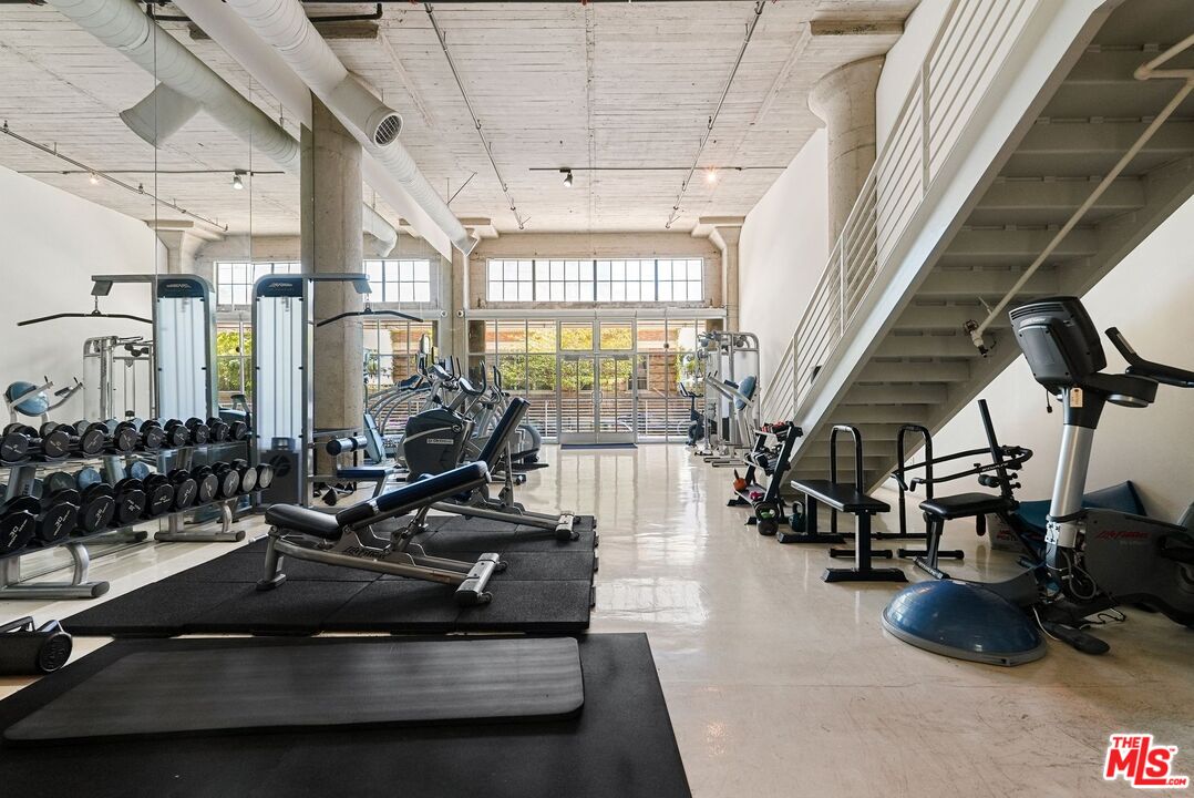 1850 Industrial St Unit: 711