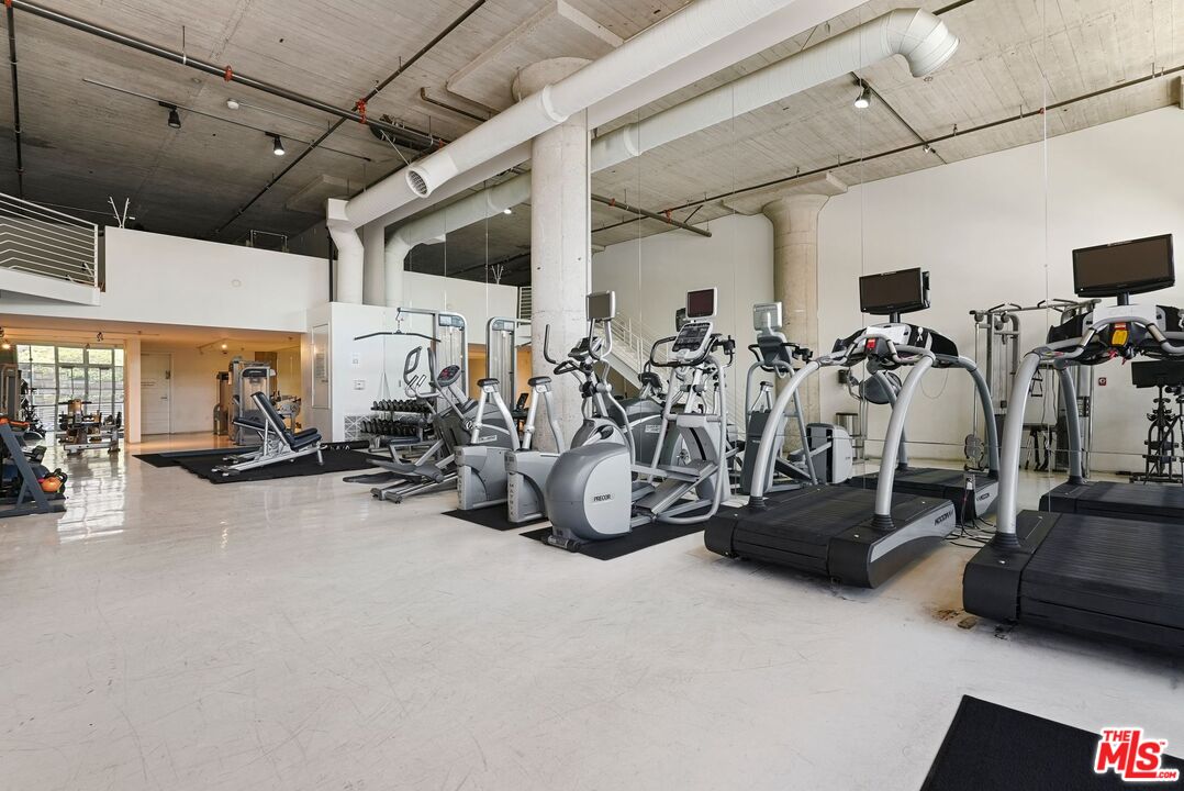 1850 Industrial St Unit: 711