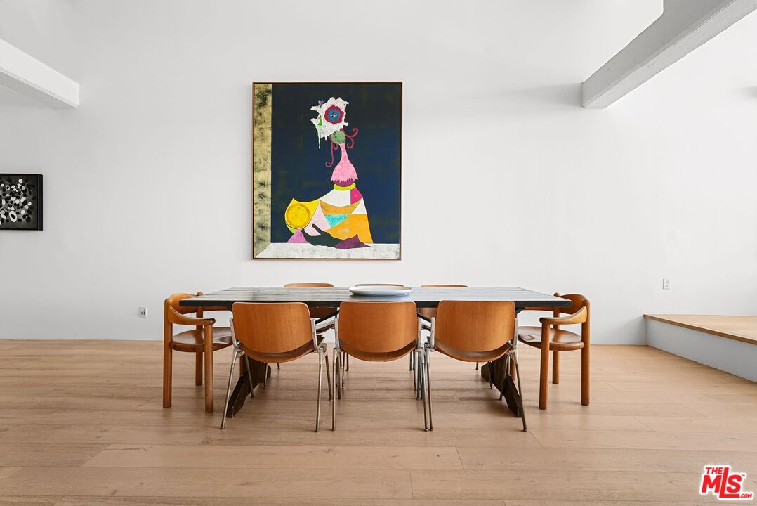 1850 Industrial St Unit: 711