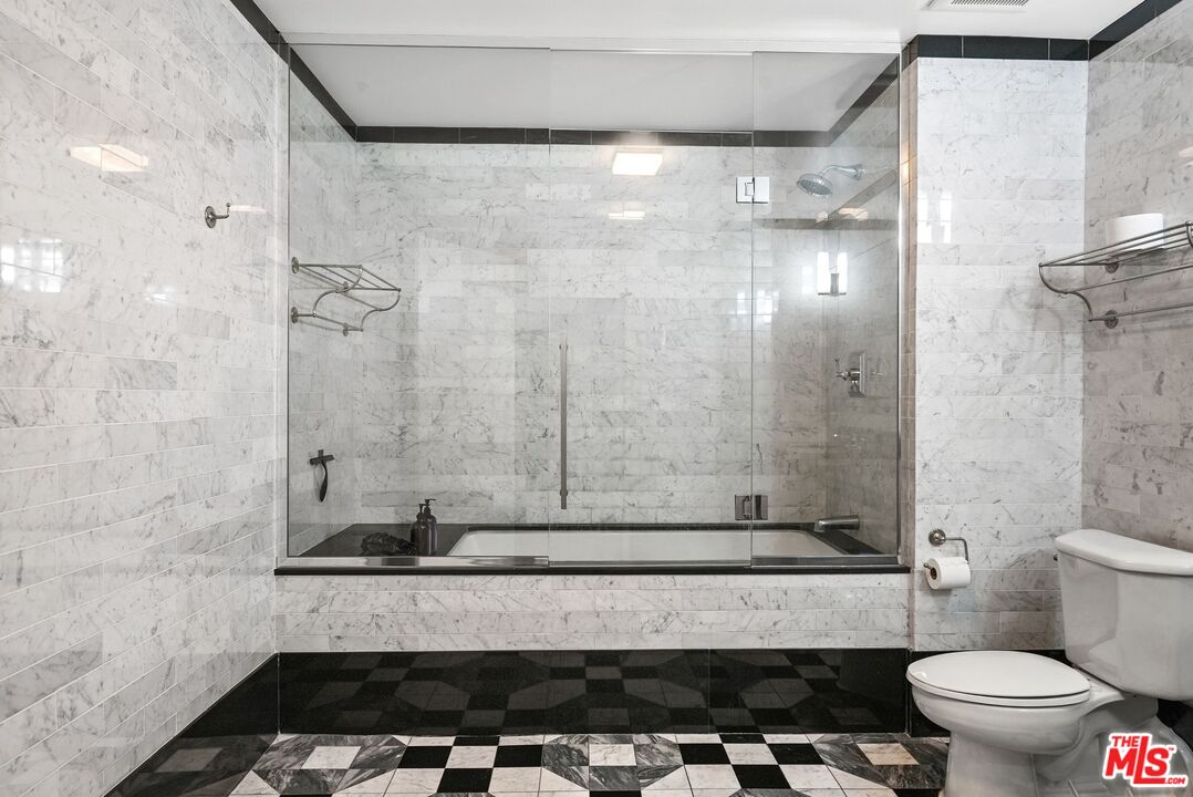 849 S Broadway Unit: 1210