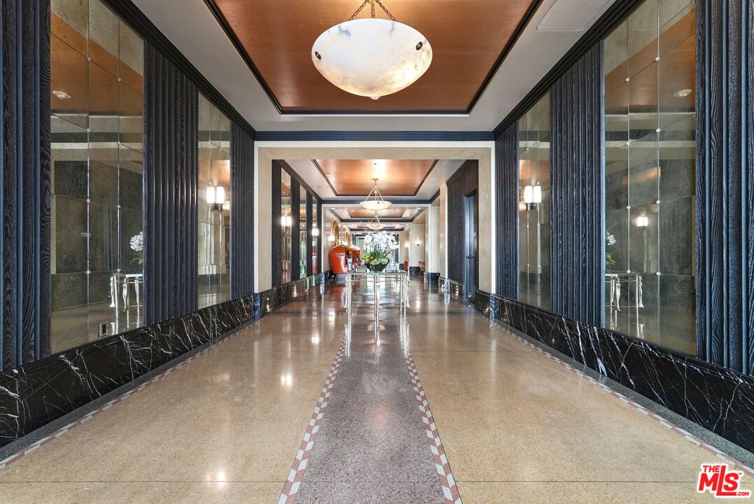 849 S Broadway Unit: 1210