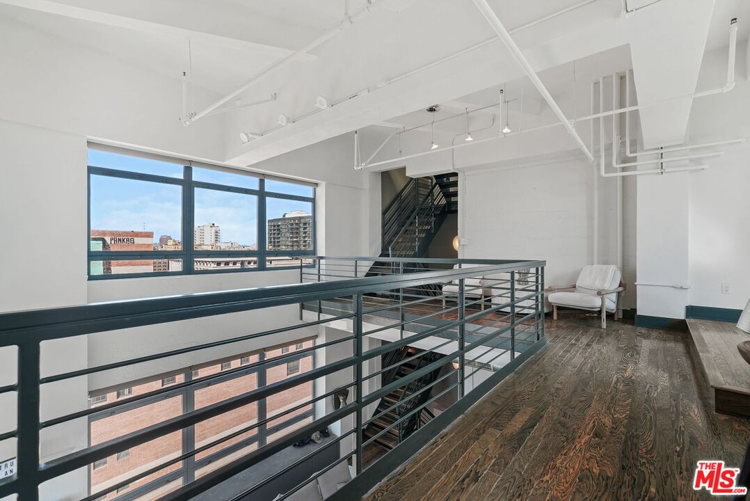 849 S Broadway Unit: 1210