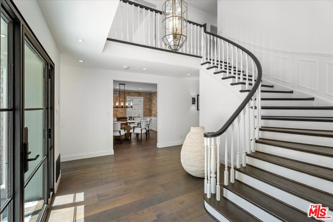 1400 Club View Dr