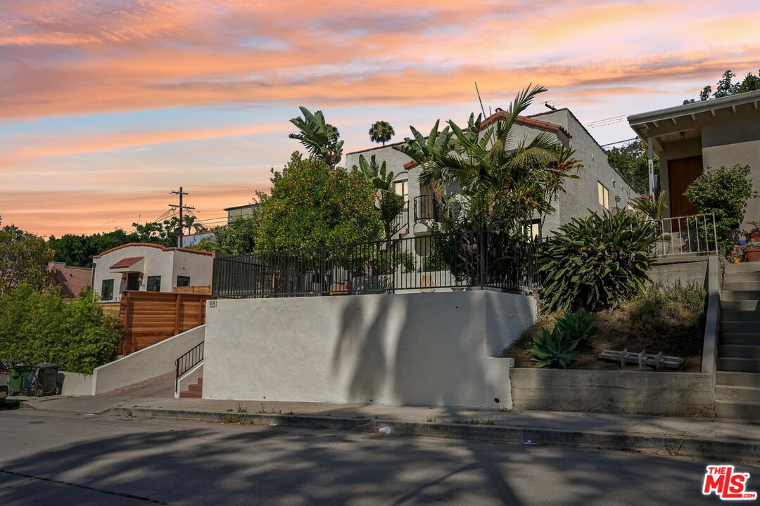 851 Tularosa Dr