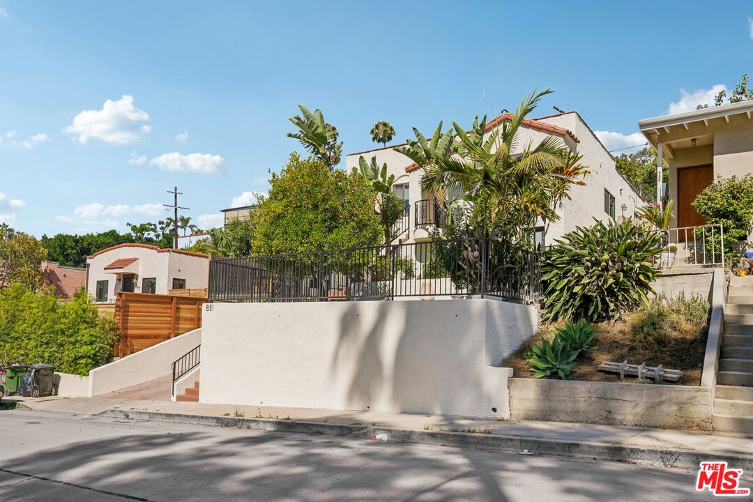 851 Tularosa Dr