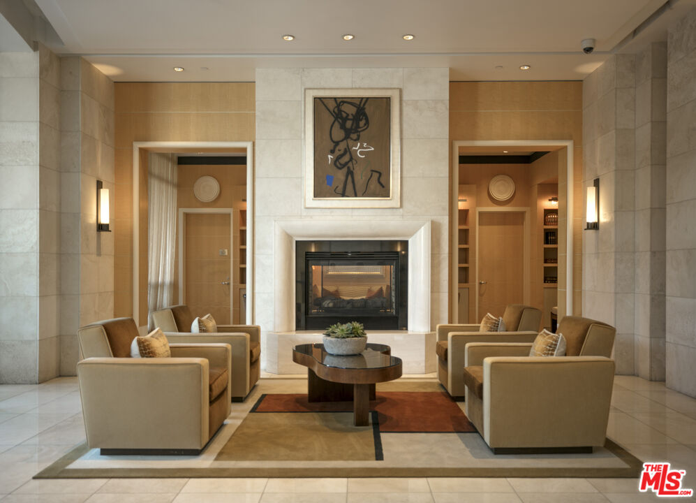 10800 Wilshire Blvd Unit: PH 2202