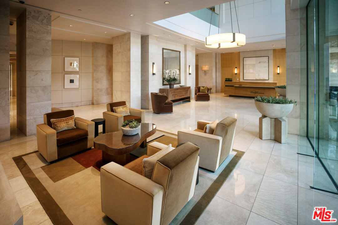 10800 Wilshire Blvd Unit: PH 2202