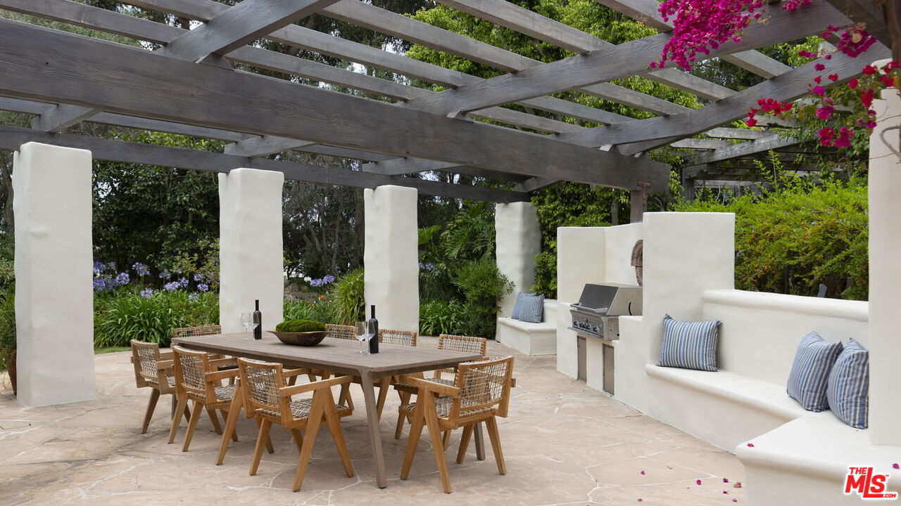 27403 Pacific Coast Hwy