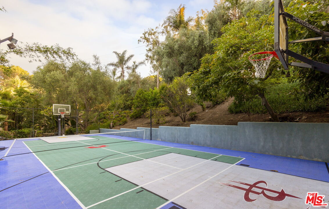 27403 Pacific Coast Hwy