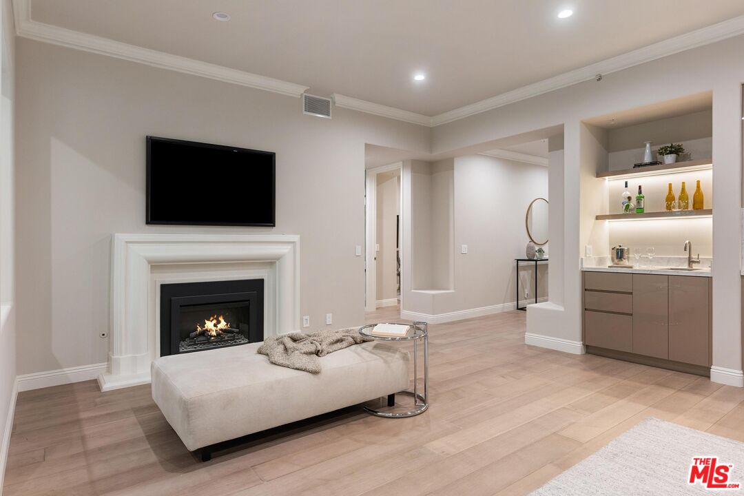 11500 San Vicente Blvd Unit: 218