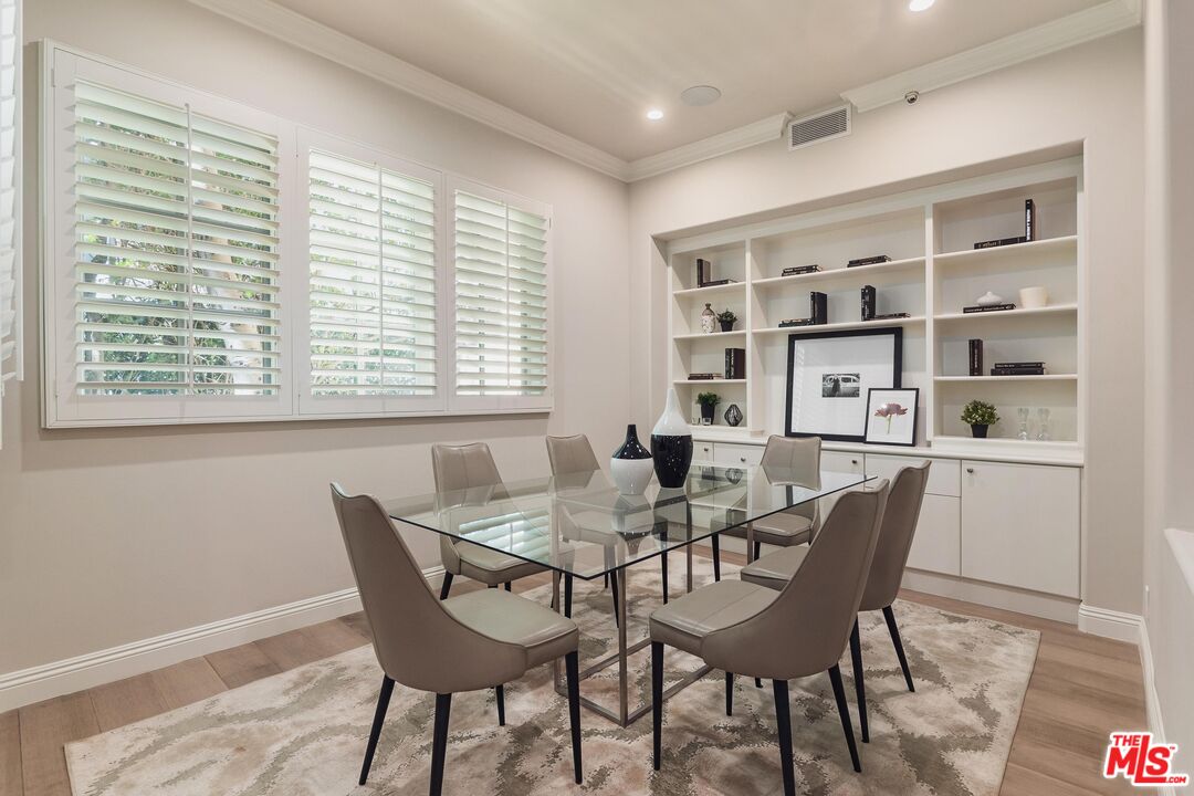 11500 San Vicente Blvd Unit: 218