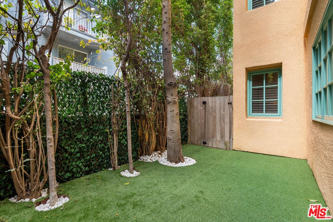 11500 San Vicente Blvd Unit: 218