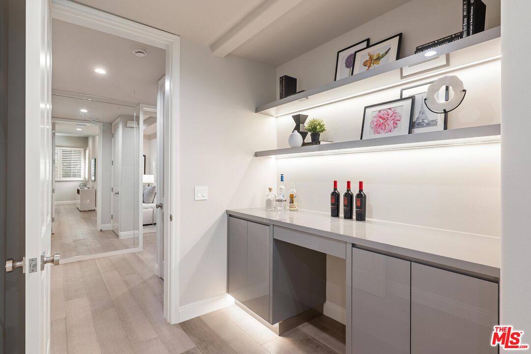 11500 San Vicente Blvd Unit: 218