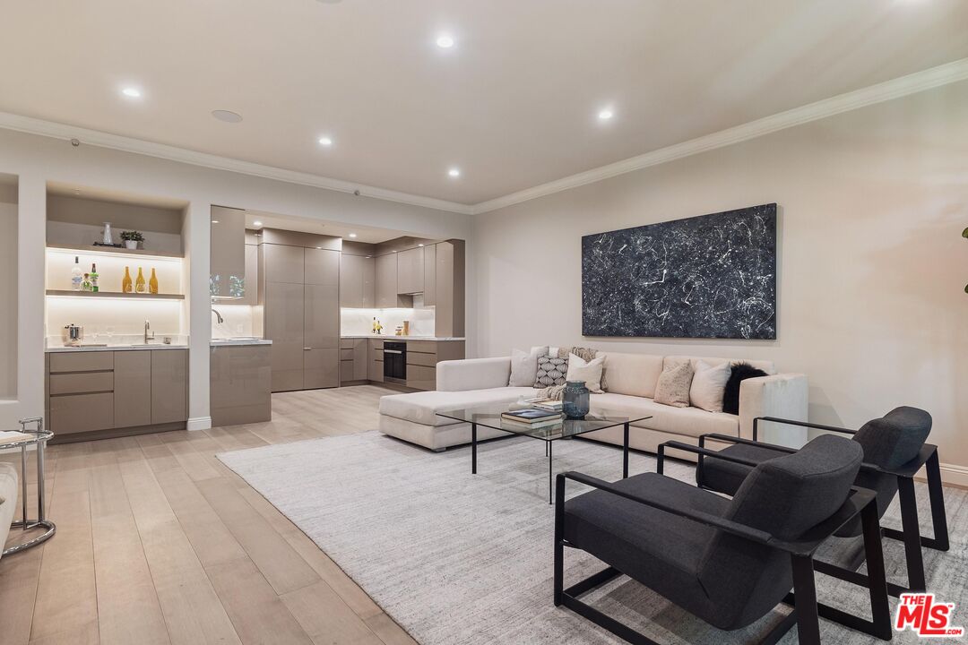 11500 San Vicente Blvd Unit: 218