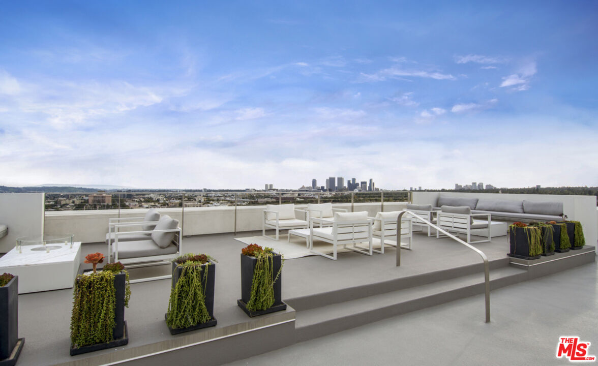 838 N Doheny Dr Unit: 1405