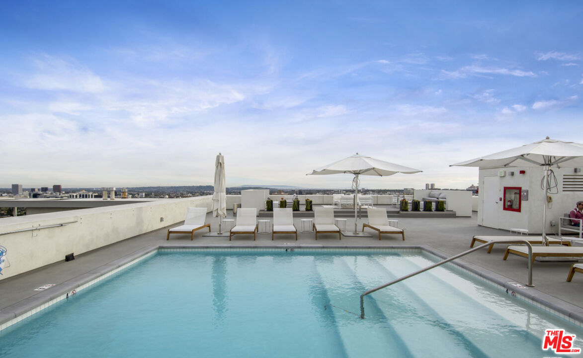 838 N Doheny Dr Unit: 1405