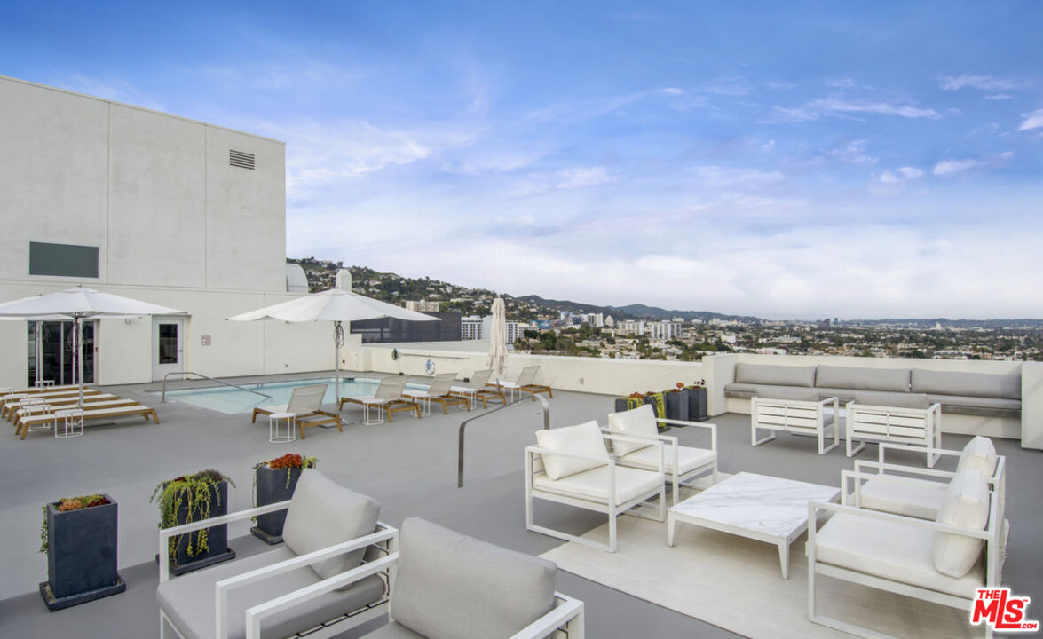 838 N Doheny Dr Unit: 1405