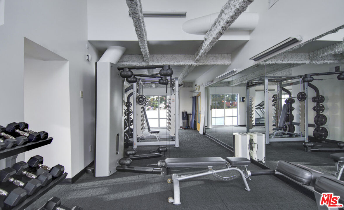 838 N Doheny Dr Unit: 1405