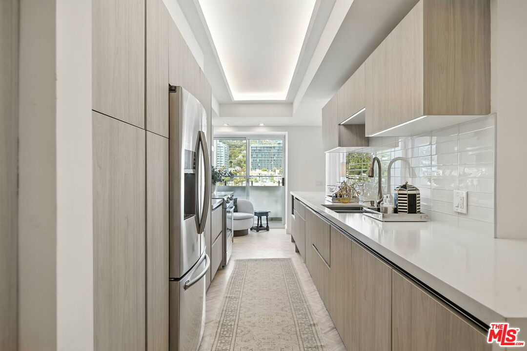 838 N Doheny Dr Unit: 1405