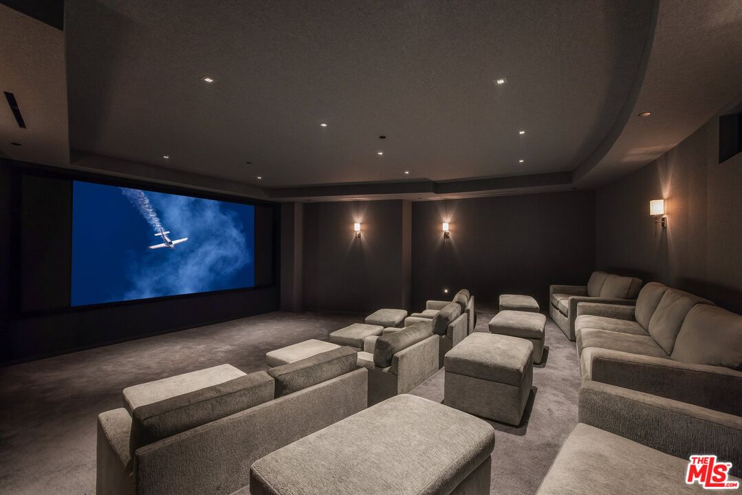 9966 Beverly Grove Dr