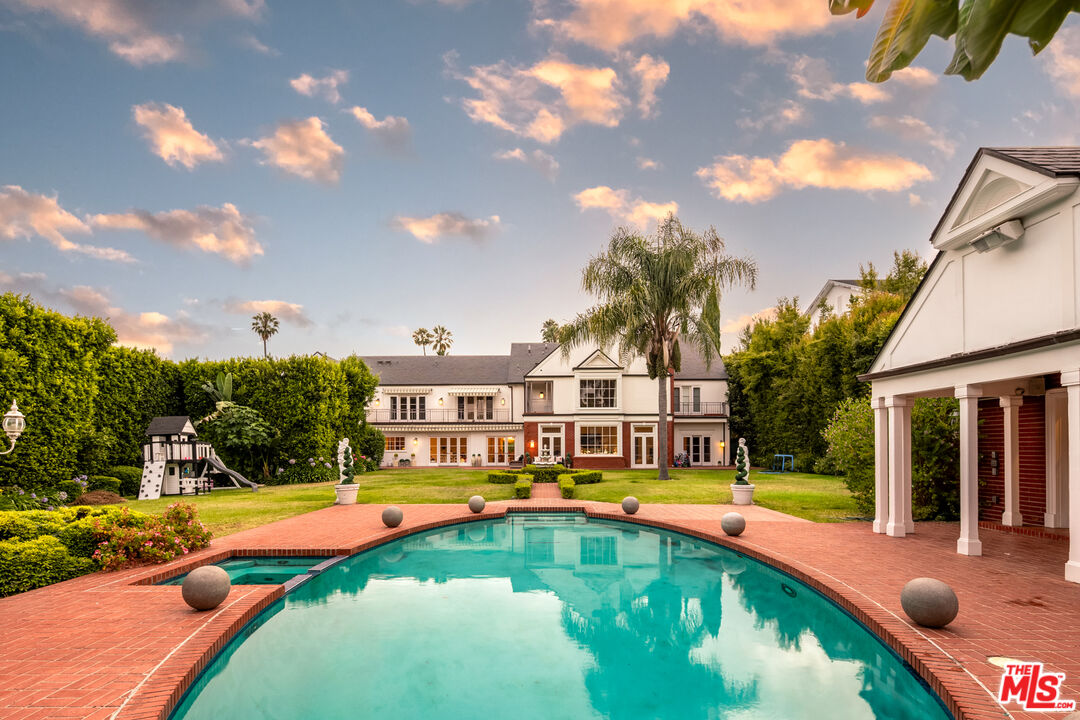 804 N Rodeo Dr