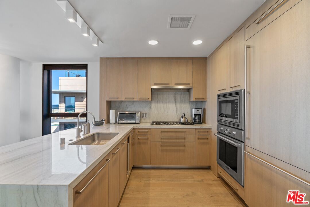 1755 Ocean Avenue Unit: 810