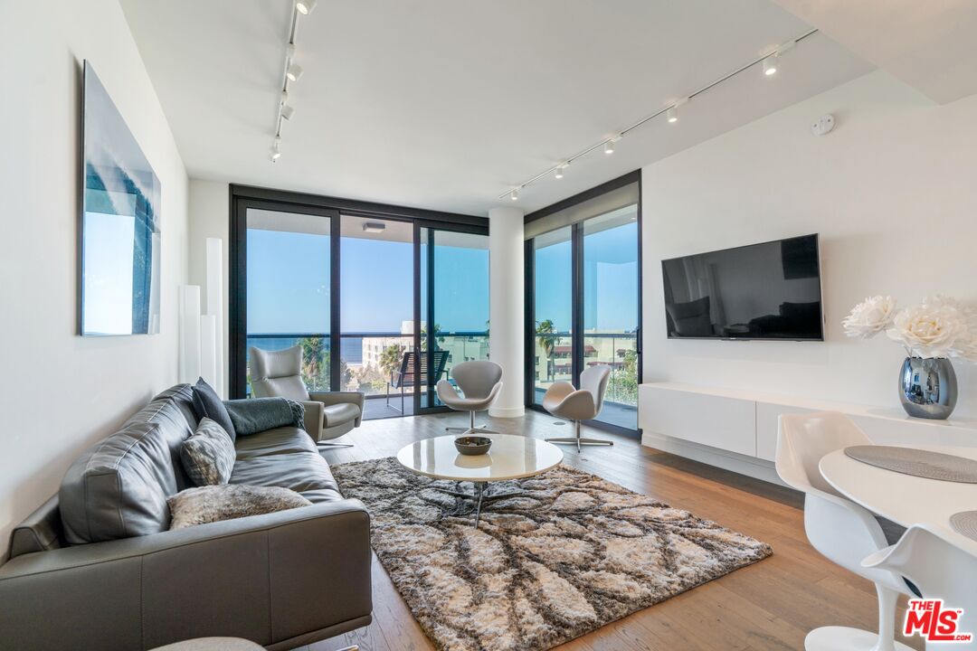 1755 Ocean Avenue Unit: 810