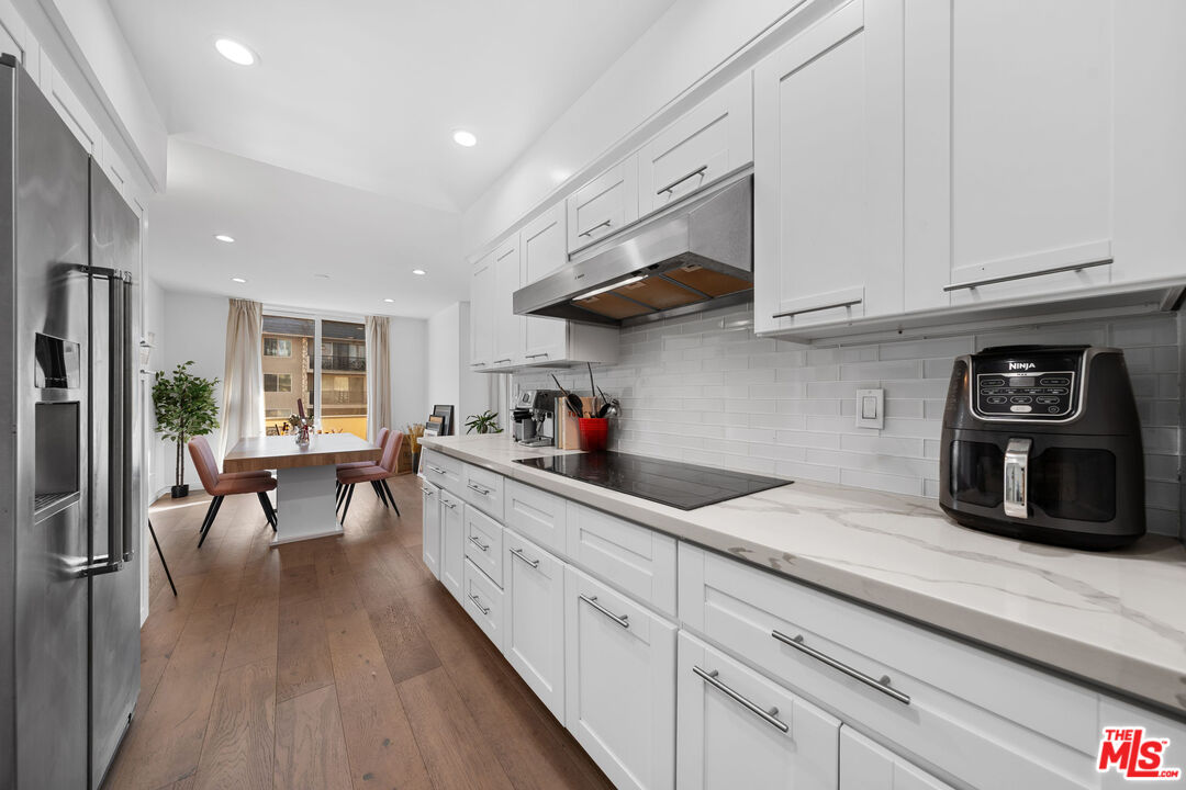 11970 Montana Ave Unit: 207