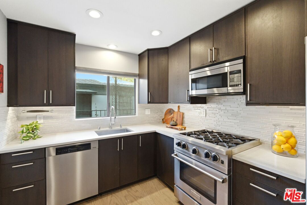 1013 16th St Unit: 101