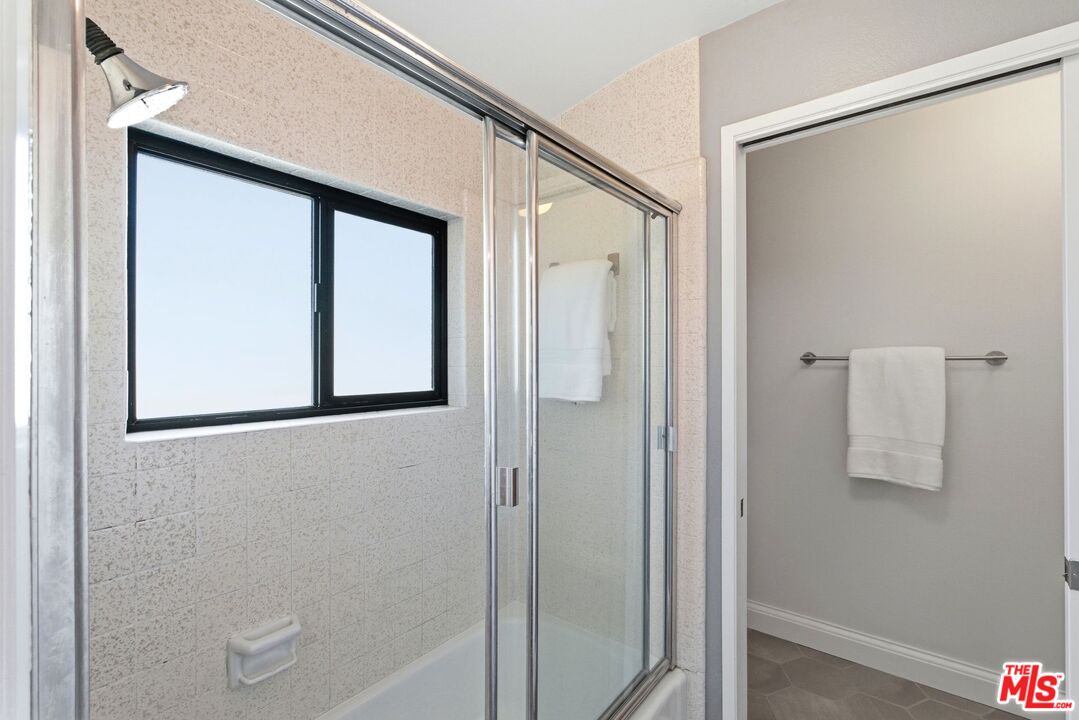 1013 16th St Unit: 101