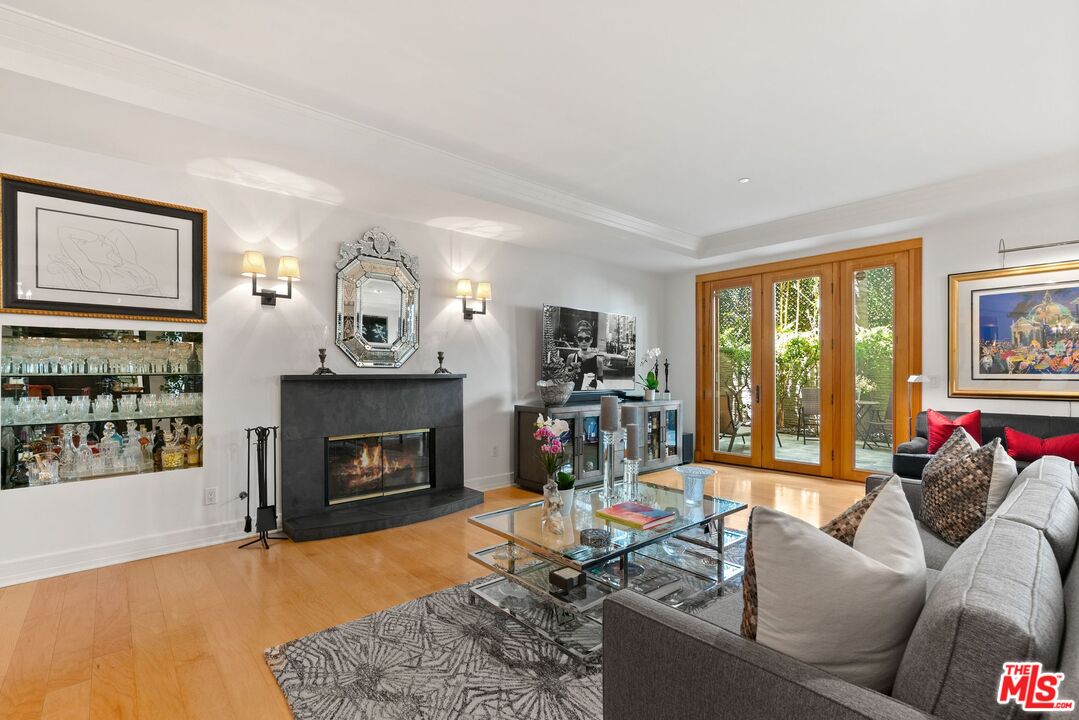 411 N Oakhurst Dr Unit: 106