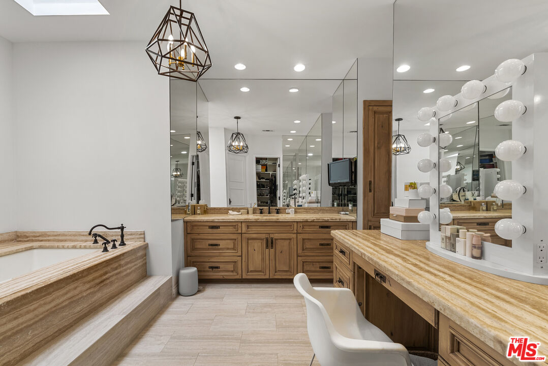 10108 Empyrean Way Unit: 304