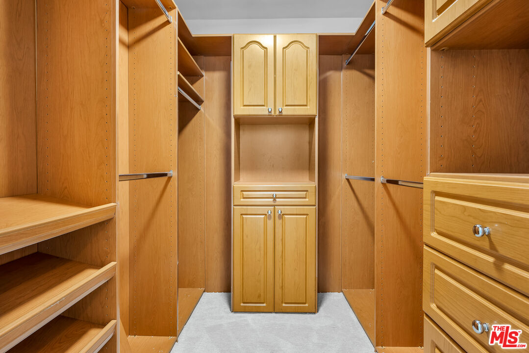 9255 Doheny Rd Unit: 2504