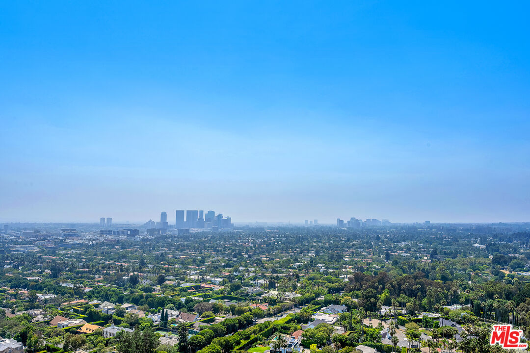 9255 Doheny Rd Unit: 2504